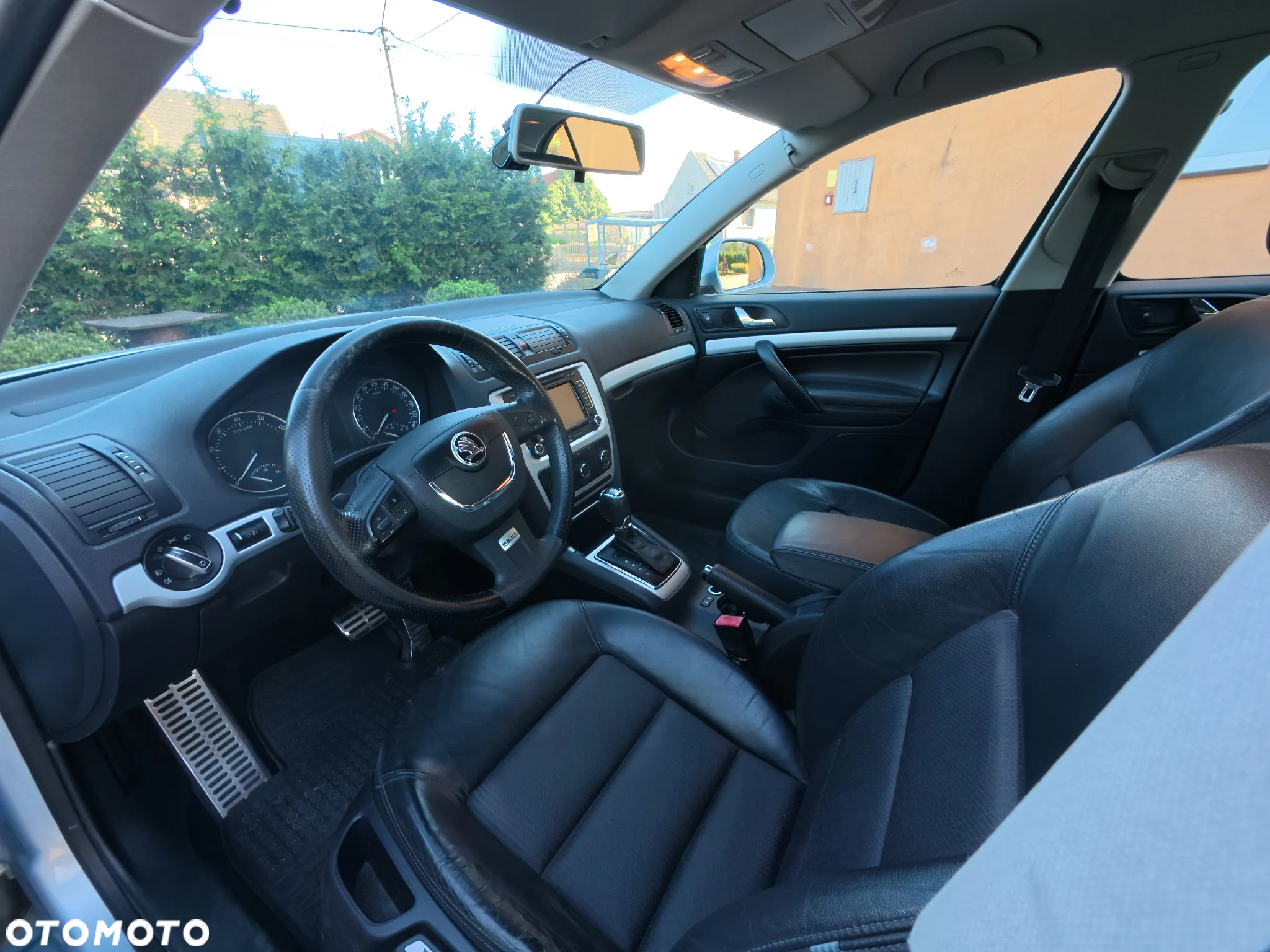 Skoda Octavia 1.8 TSI Ambiente DSG - 10
