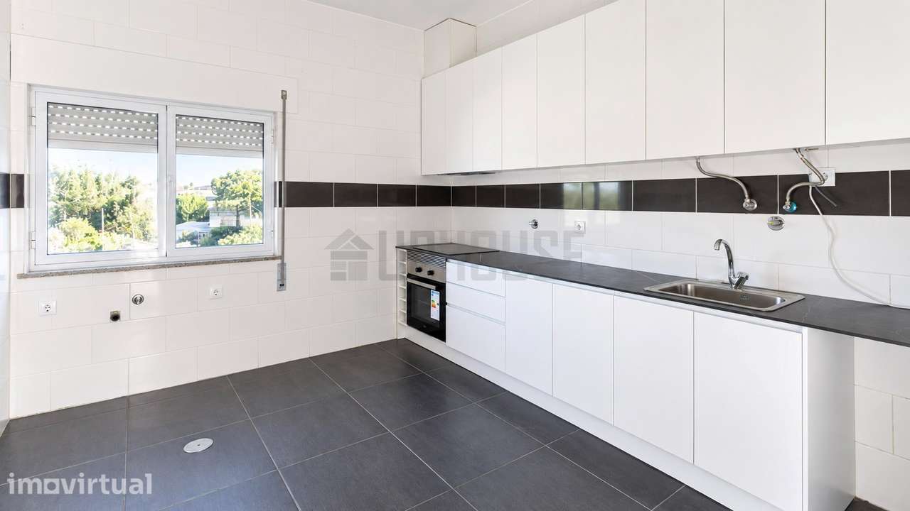 Andar Moradia T3 com Garagem e 1.500 m² de Terreno - Grande imagem: 2/13