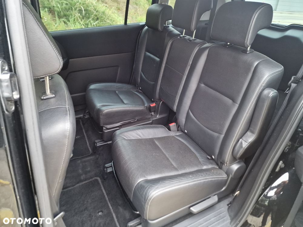 Mazda 5 - 8