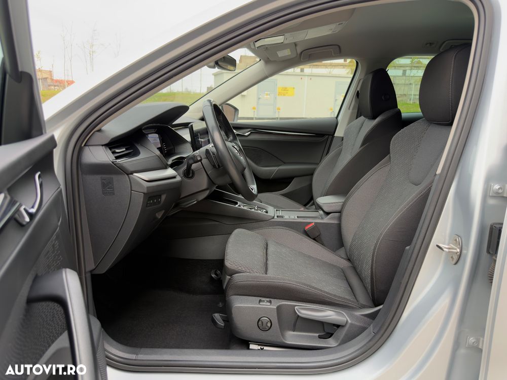 Skoda Octavia 2.0 TDI DSG Clever - 33