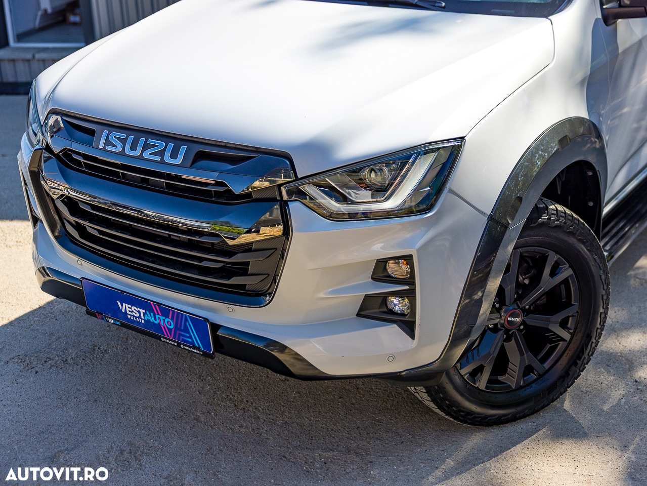 Isuzu D-Max 1.9 DSL 4x4 Double Cab AT Executive - 37