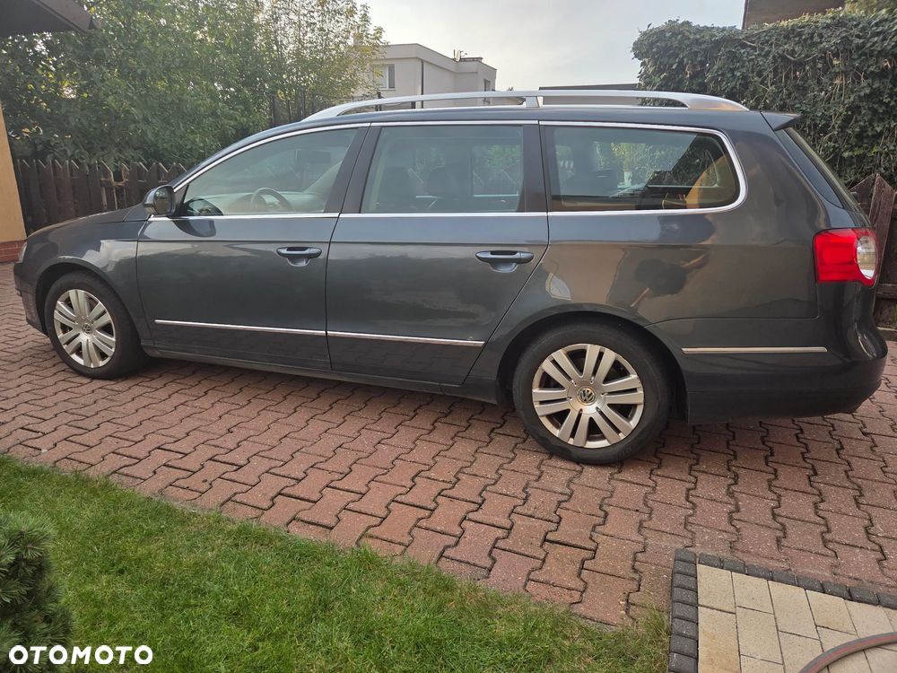 Volkswagen Passat 2.0 TDI Highline DSG - 8