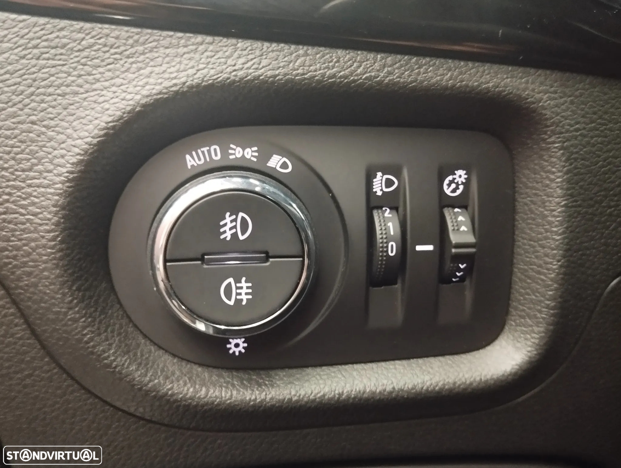 Opel Astra 1.0 Innovation S/S - 18