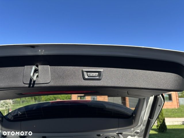 BMW X1 sDrive18i GPF Sport Line - 10