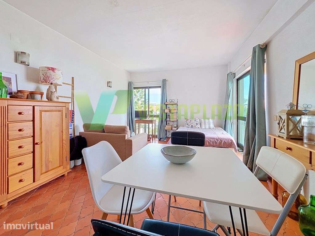 Apartamento T0 com Varanda junto à Praia Dona Ana, Lagos - Grande imagem: 4/16