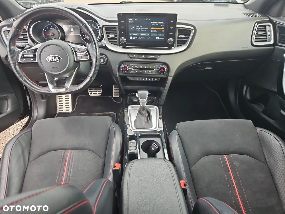 Kia ProCeed - 9