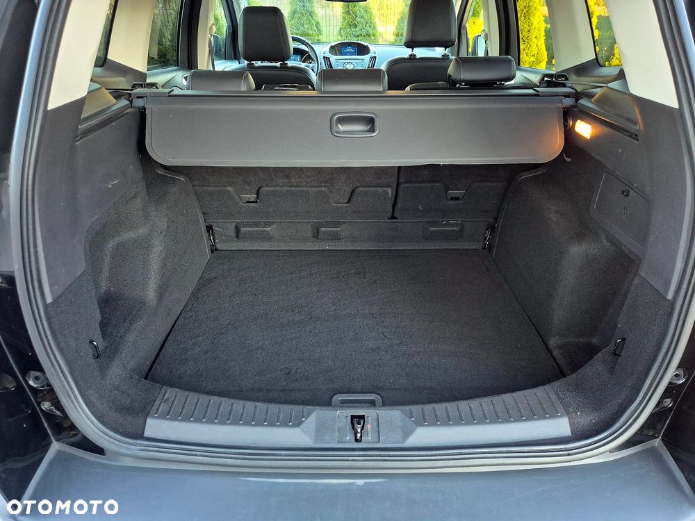 Ford Kuga 2.0 TDCi 4x4 Titanium - 20