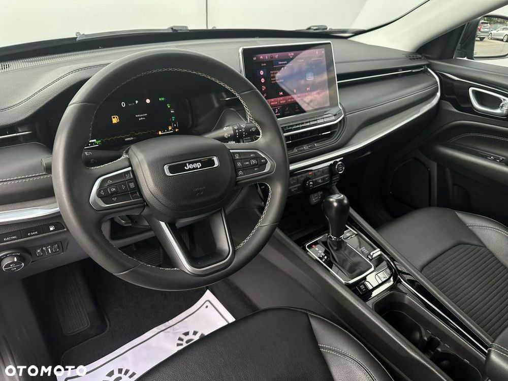 Jeep Compass - 13