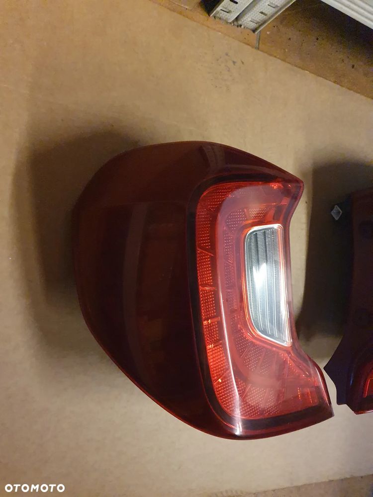 LAMPA TYŁ LEWA PRAWA KIA PICANTO III 3 - 3