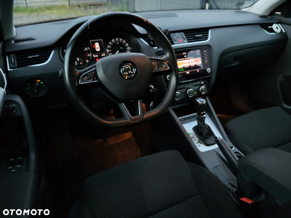 Skoda Octavia 1.4 TSI Style DSG - 9