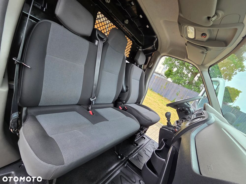 Renault Master - 25