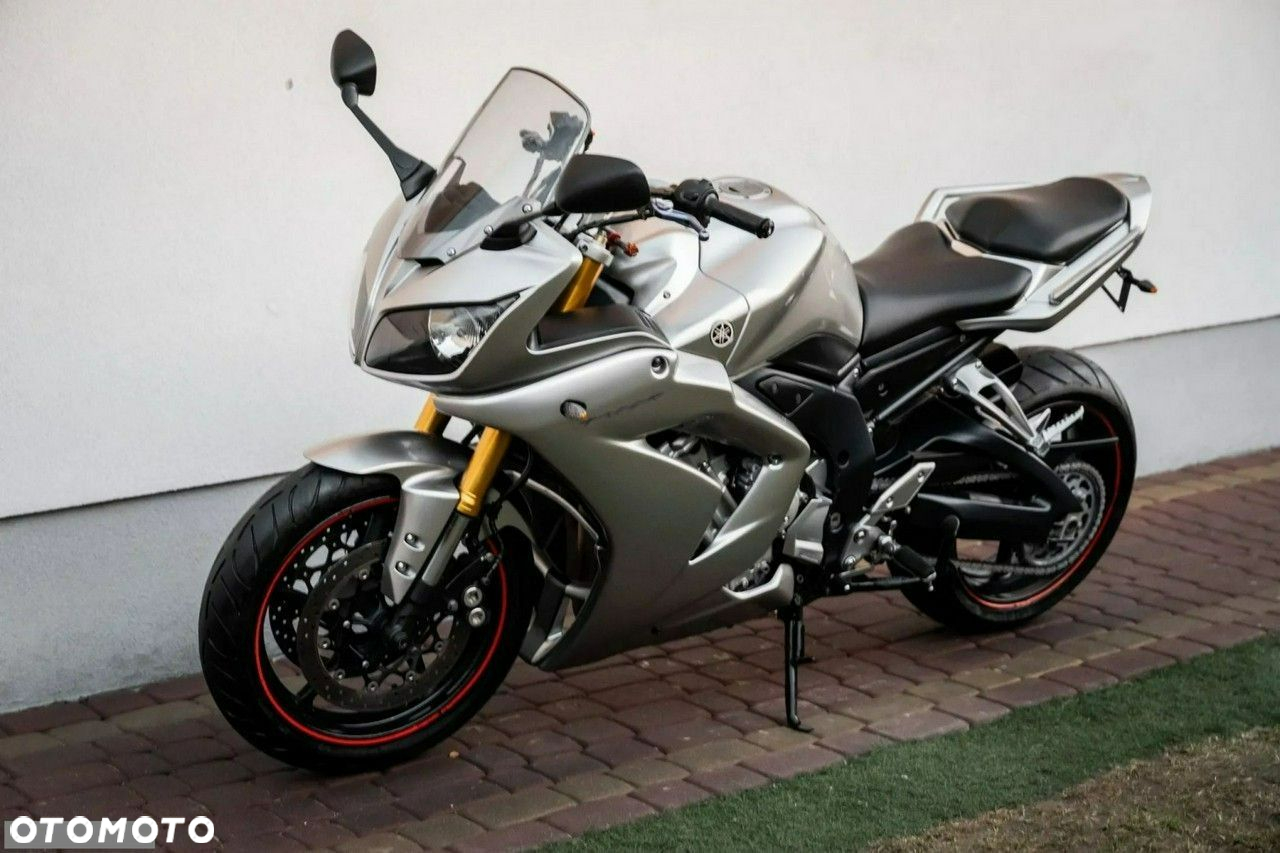 Yamaha FZ - 6