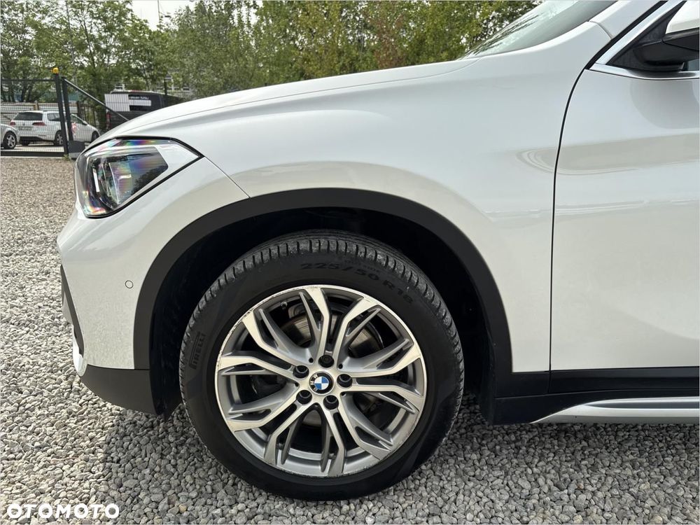 BMW X1 sDrive18d xLine - 19
