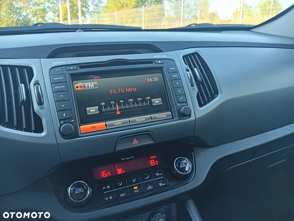 Kia Sportage 1.6 GDI Business Line M 2WD - 27