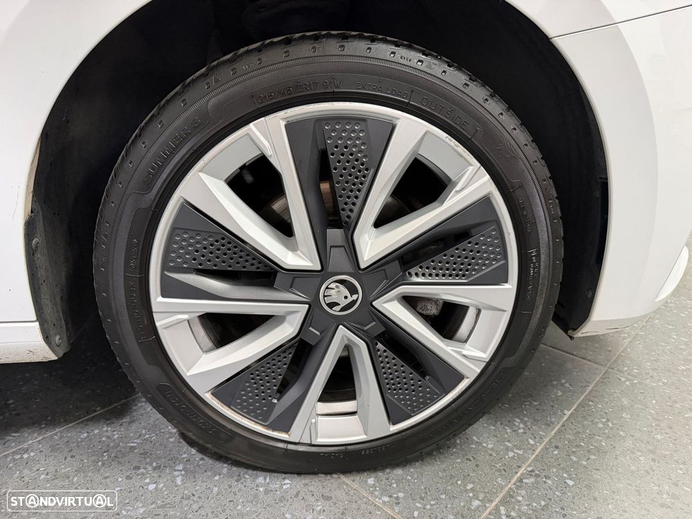 Skoda Fabia 1.0 TSI First Edition - 5