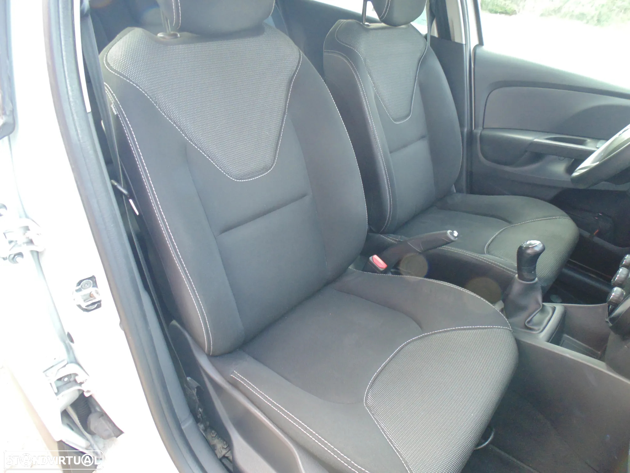 Renault Clio Sport Tourer 0.9 TCE Dynamique S - 18