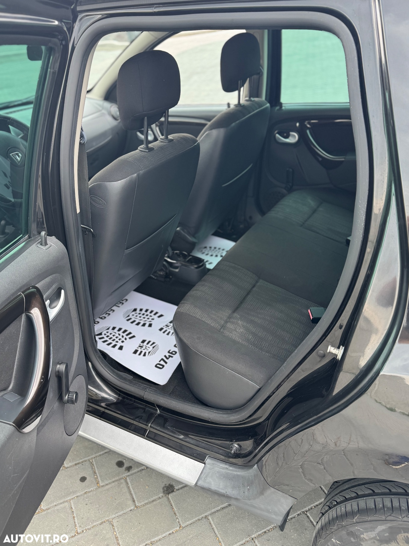 Dacia Duster 1.5 dCi 4x2 Laureate - 10