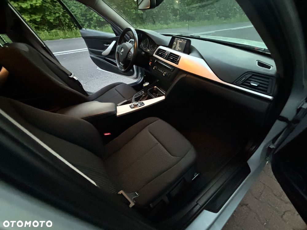 BMW Seria 3 316d Edition Luxury Line Purity - 11