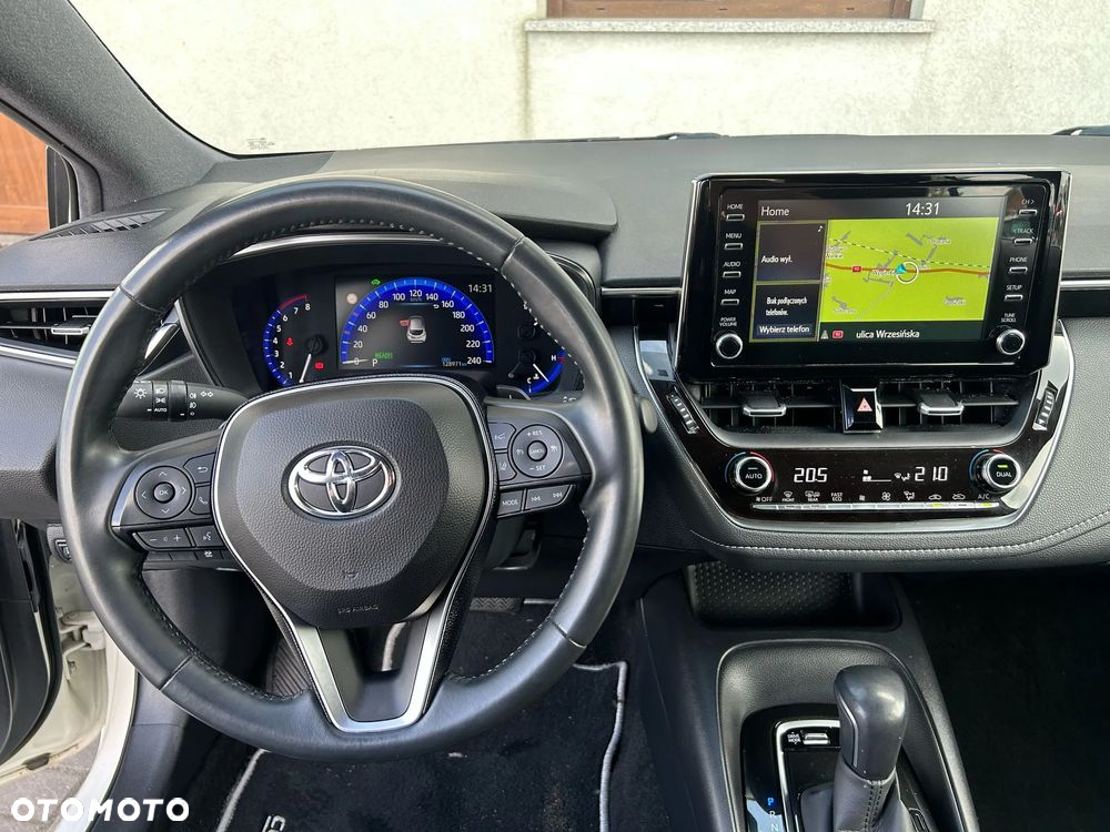 Toyota Corolla - 10