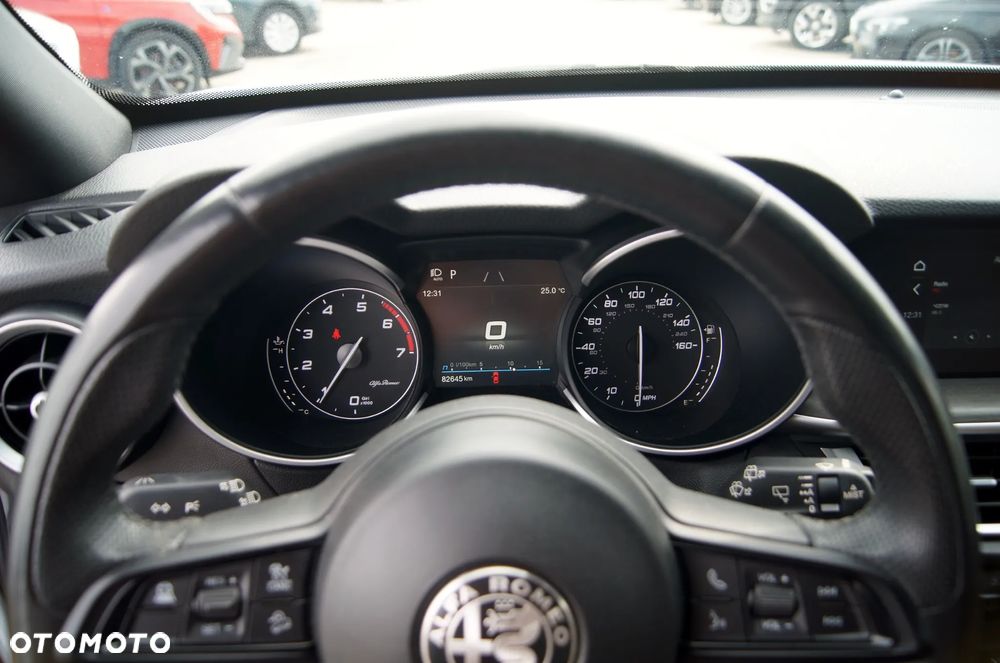Alfa Romeo Stelvio 2.0 Turbo 16V AT8-Q4 Ti - 21