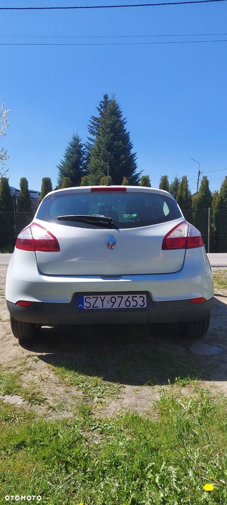 Renault Megane ENERGY TCe 115 Start & Stop Authentique - 5