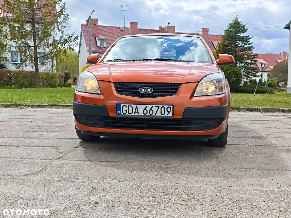 Kia Rio 1.4 Comfort - 2
