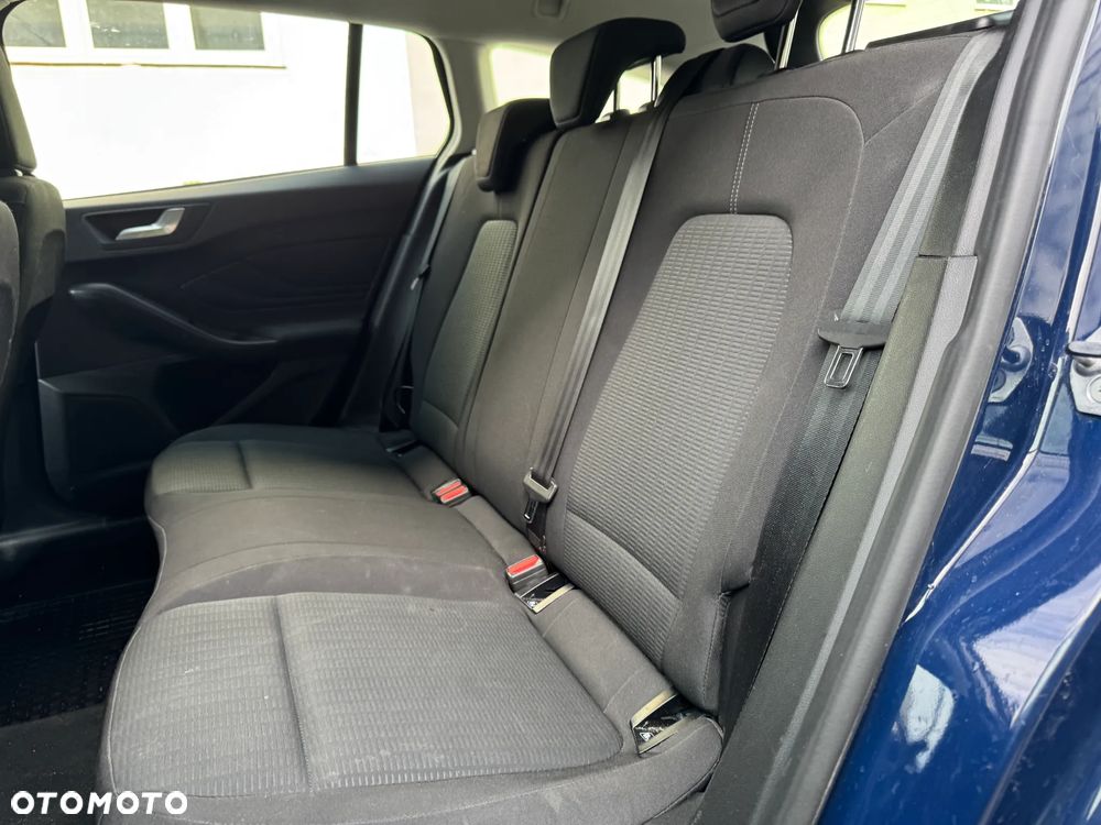 Ford Focus 1.0 EcoBoost Trend - 14