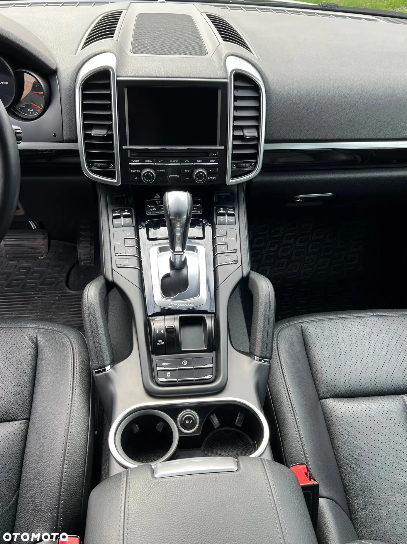 Porsche Cayenne Diesel Platinum Edition - 17