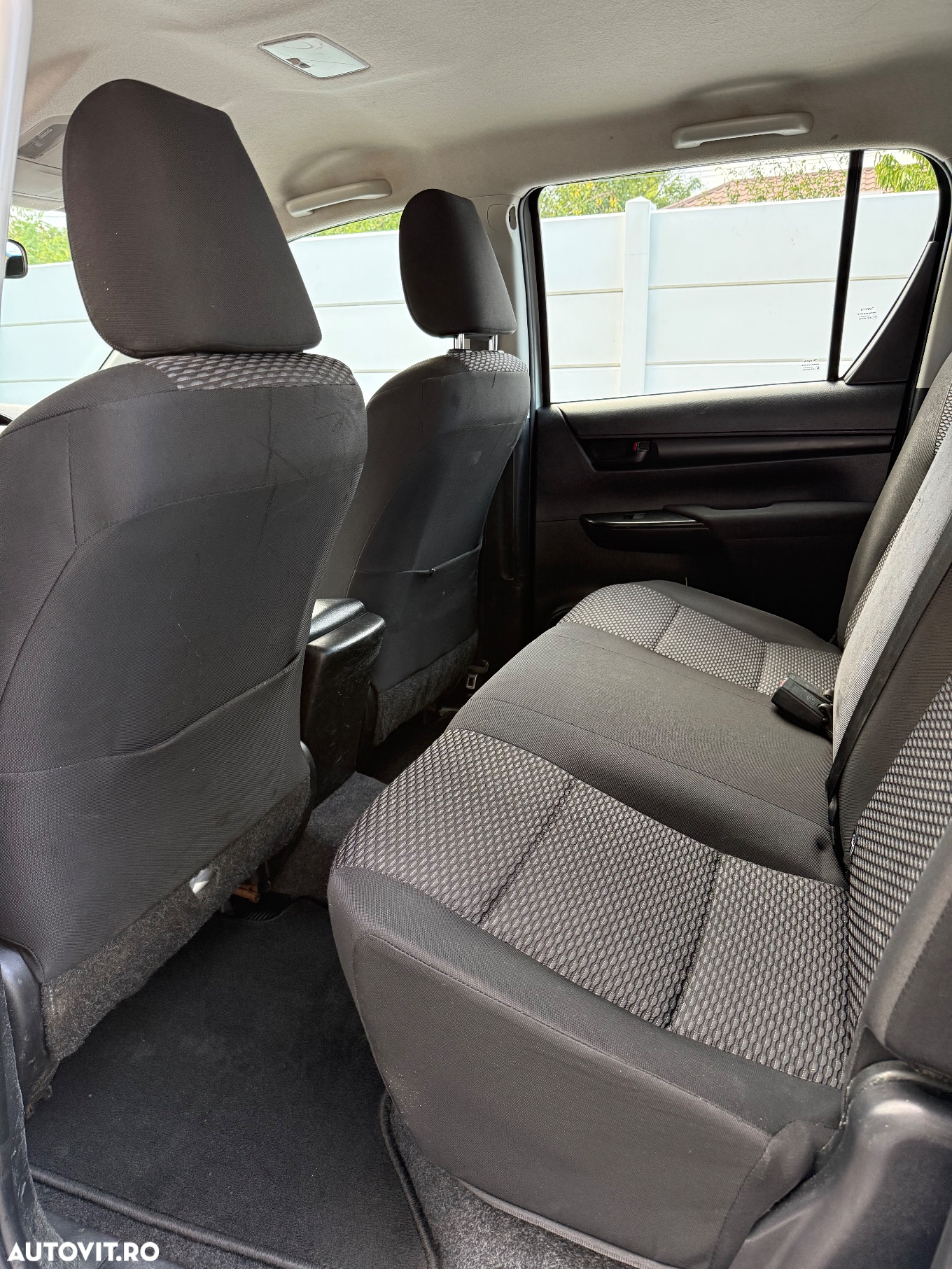 Toyota Hilux 4x4 Double Cab M/T Style - 9