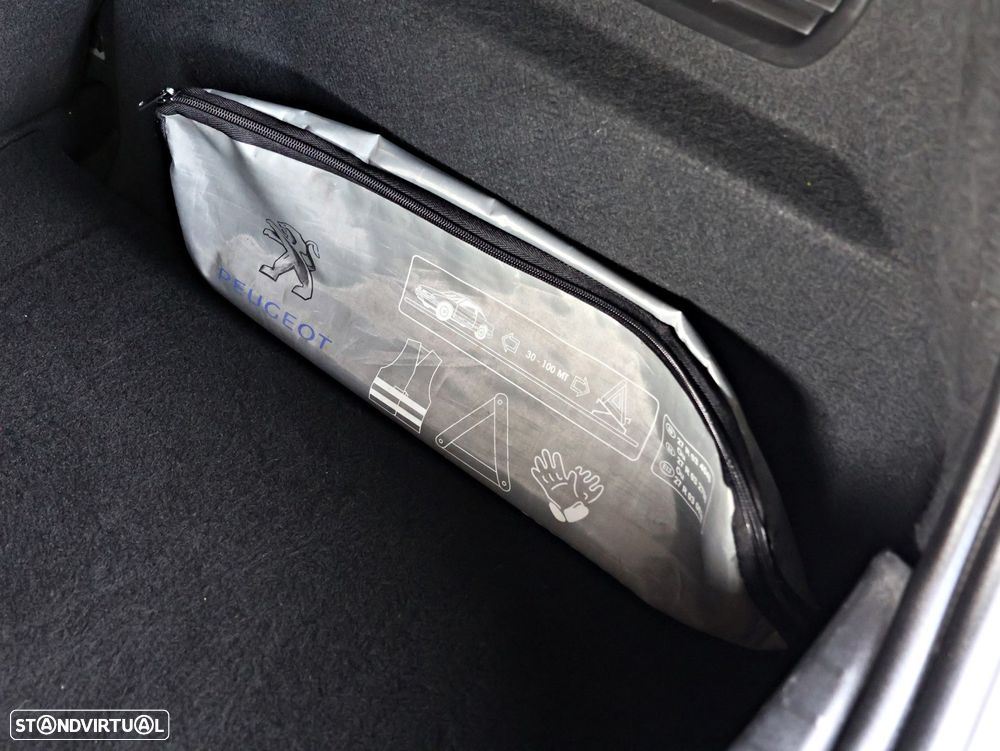 Peugeot 208 1.6 BlueHDi Style - 37