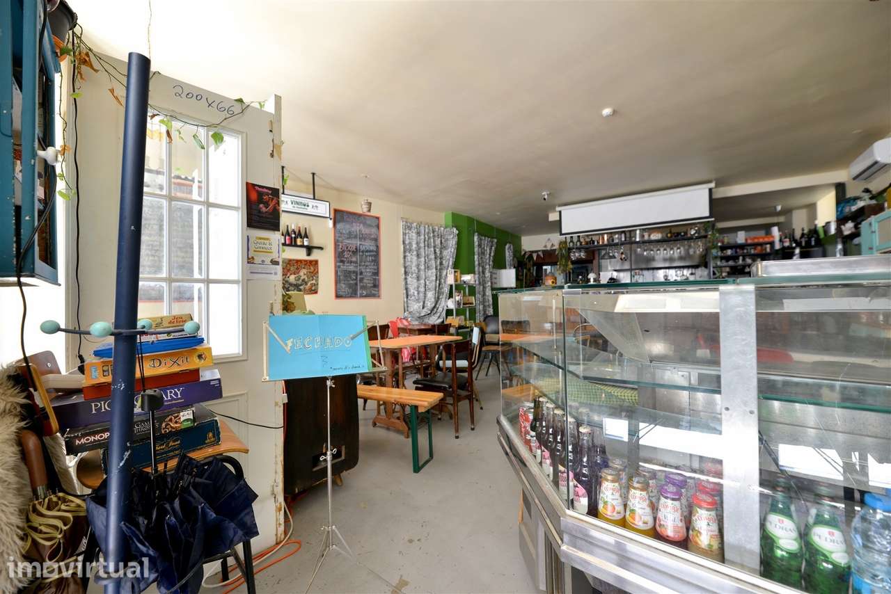 Restaurante Equipado com cerca de 200 m² e Pátio Exterior de 14 m² no - Grande imagem: 3/34