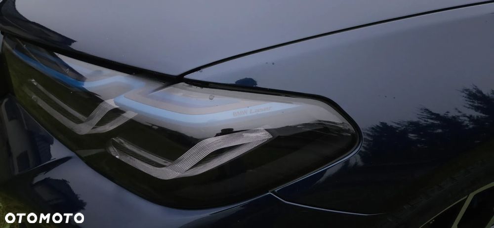 BMW Seria 5 M550i xDrive - 9