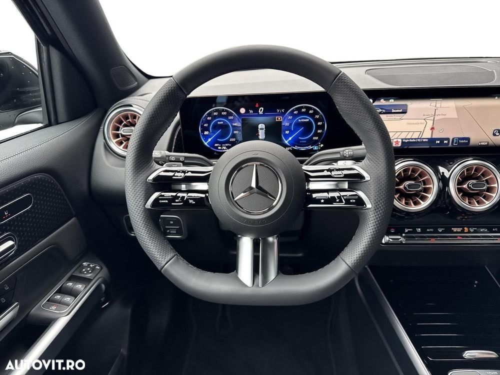 Mercedes-Benz EQB 300 4MATIC - 9