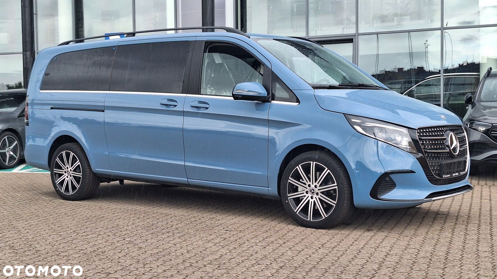 Mercedes-Benz Klasa V - 2