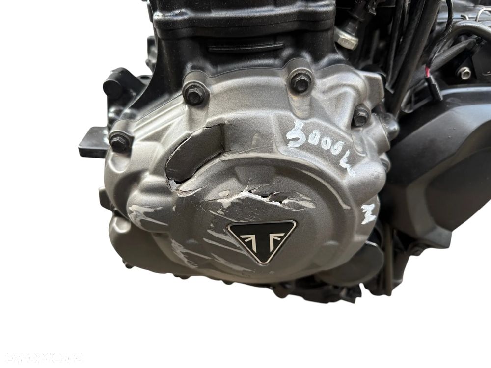 Silnik  Triumph  Speed Triple 1200 RS 2022Rok  3.000km  14Dni GW - 8