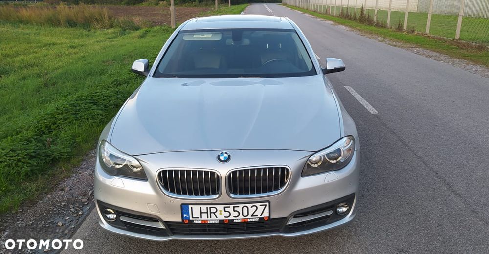 BMW Seria 5 528i Luxury Line - 3