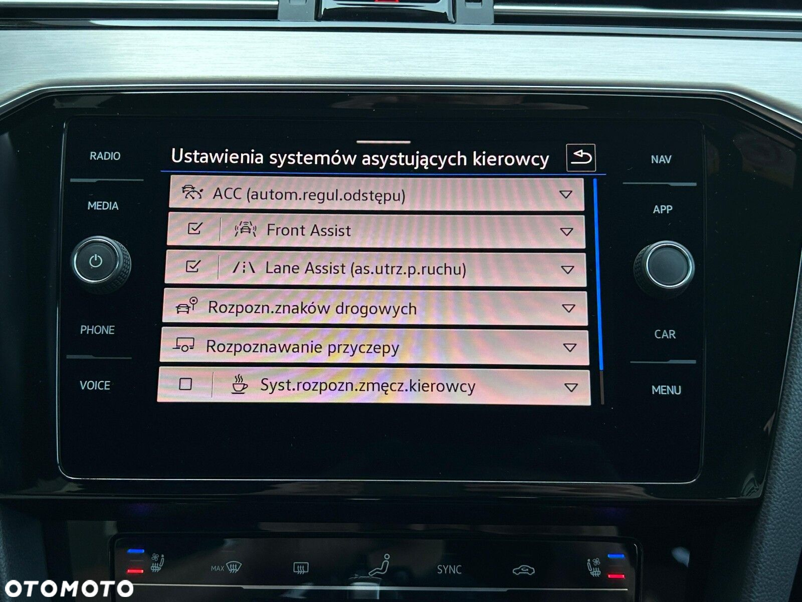 Volkswagen Passat 2.0 TSI Elegance DSG - 31