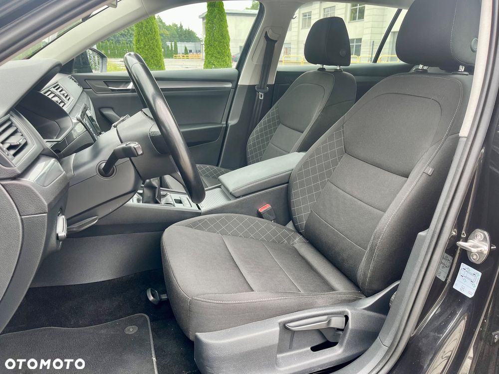 Skoda Superb 2.0 TDI Active - 19
