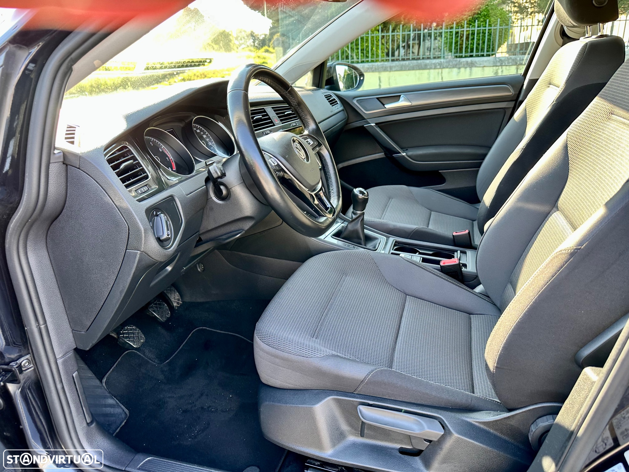 VW Golf 1.0 TSI Confortline - 16