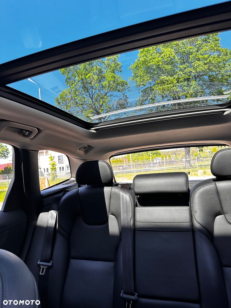Volvo XC 60 D5 AWD Inscription - 11