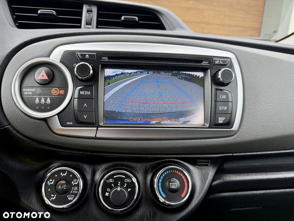 Toyota Yaris 1.33 Luna - 22
