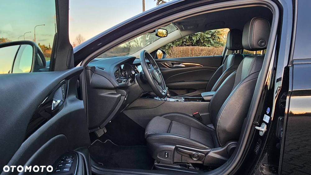 Opel Insignia 2.0 Automatik Business Innovation - 28