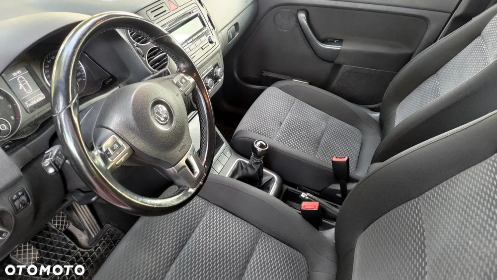Volkswagen Golf Plus - 17