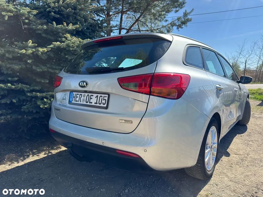 Kia Ceed - 4
