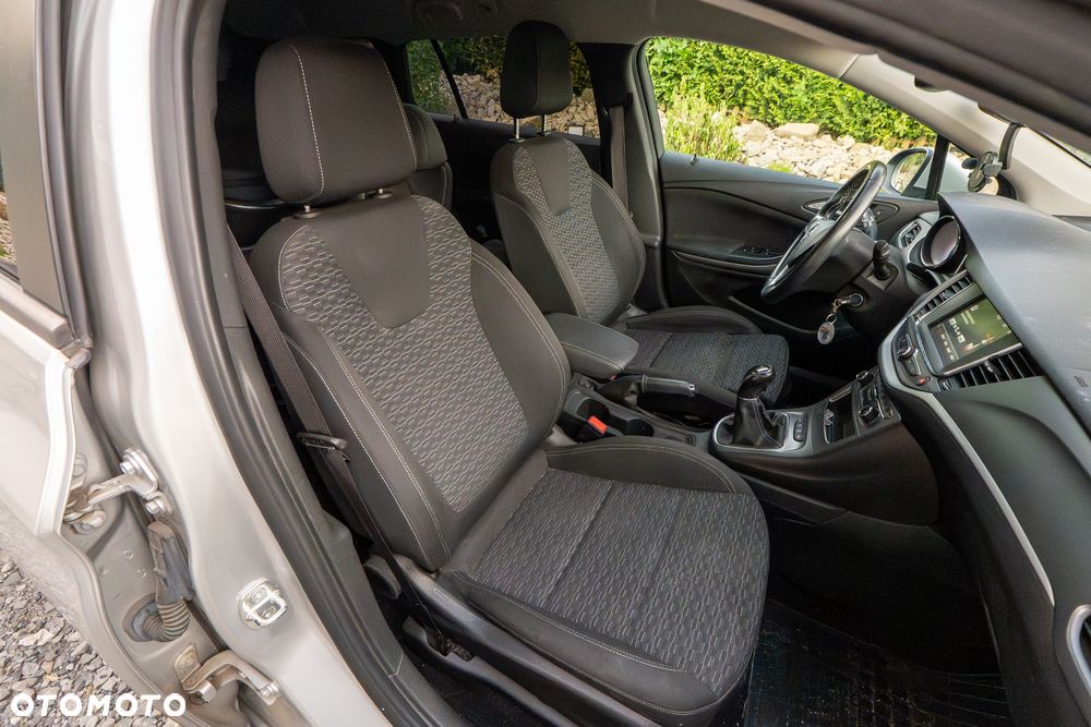 Opel Astra 1.6 CDTI Enjoy S&S - 9