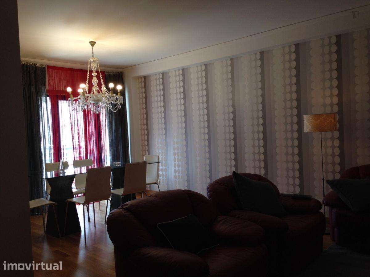 Apartamento com 2 quartos - localizado em Massarelos Porto - Grande imagem: 5/27