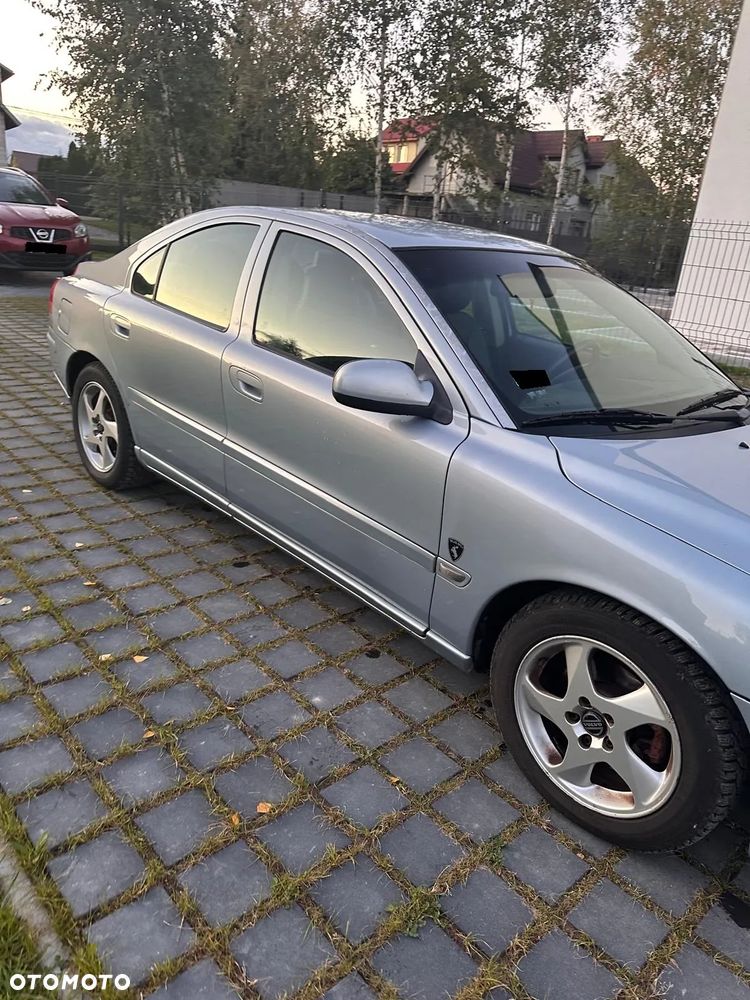 Volvo S60 2.4 D - 11