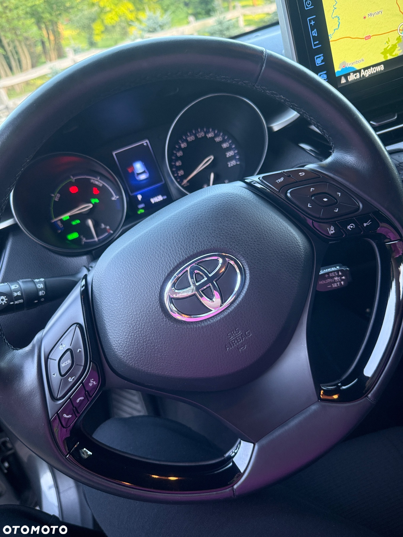 Toyota C-HR Hybrid Style Selection - 28