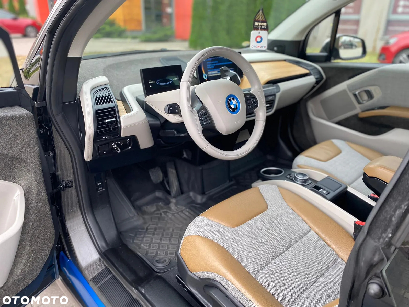 BMW i3 (60 Ah) - 15