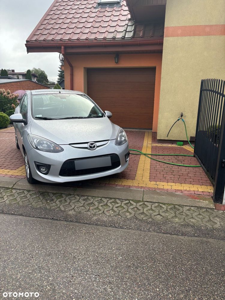 Mazda 2 - 4